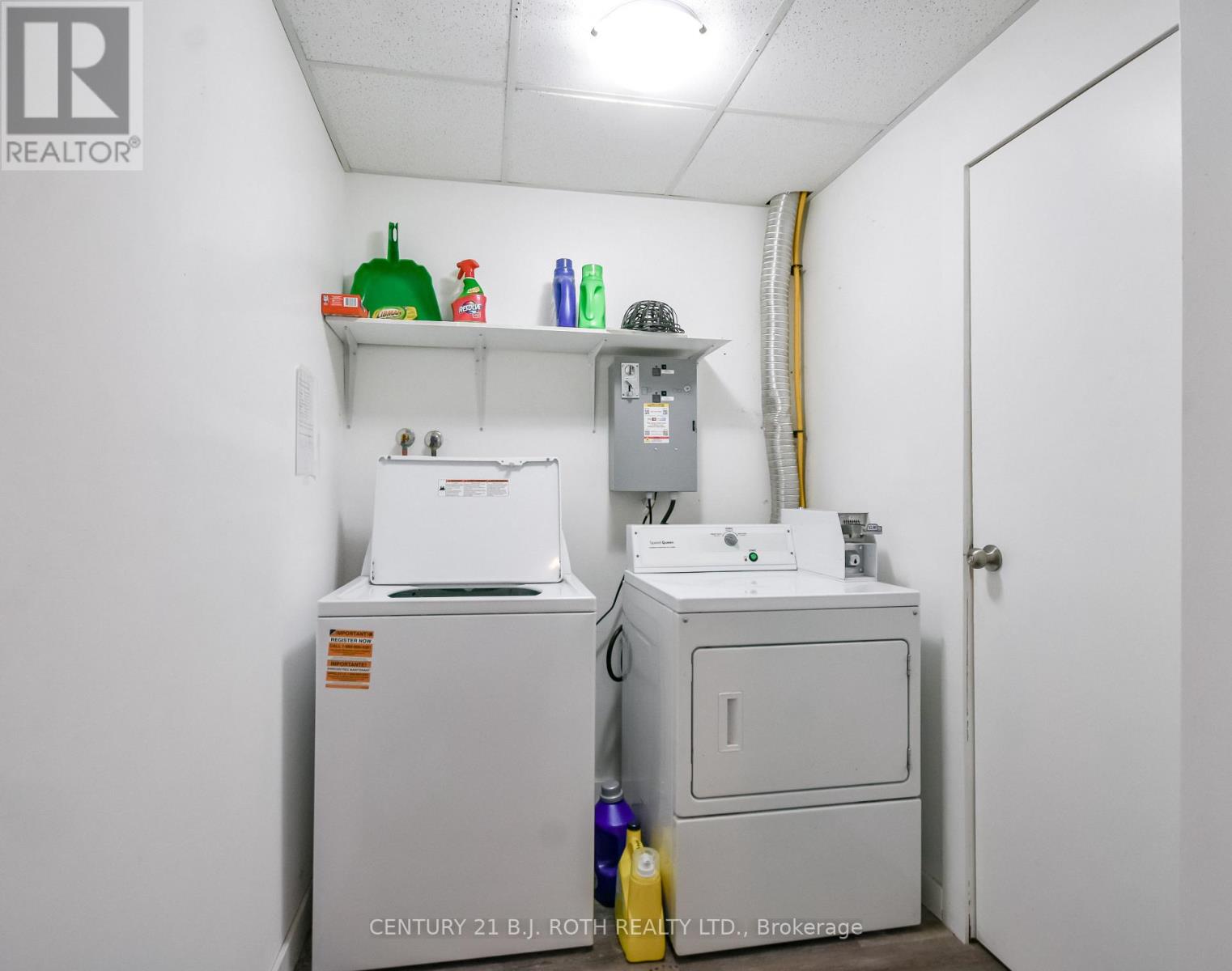 6 CAROLINE STREET - 31