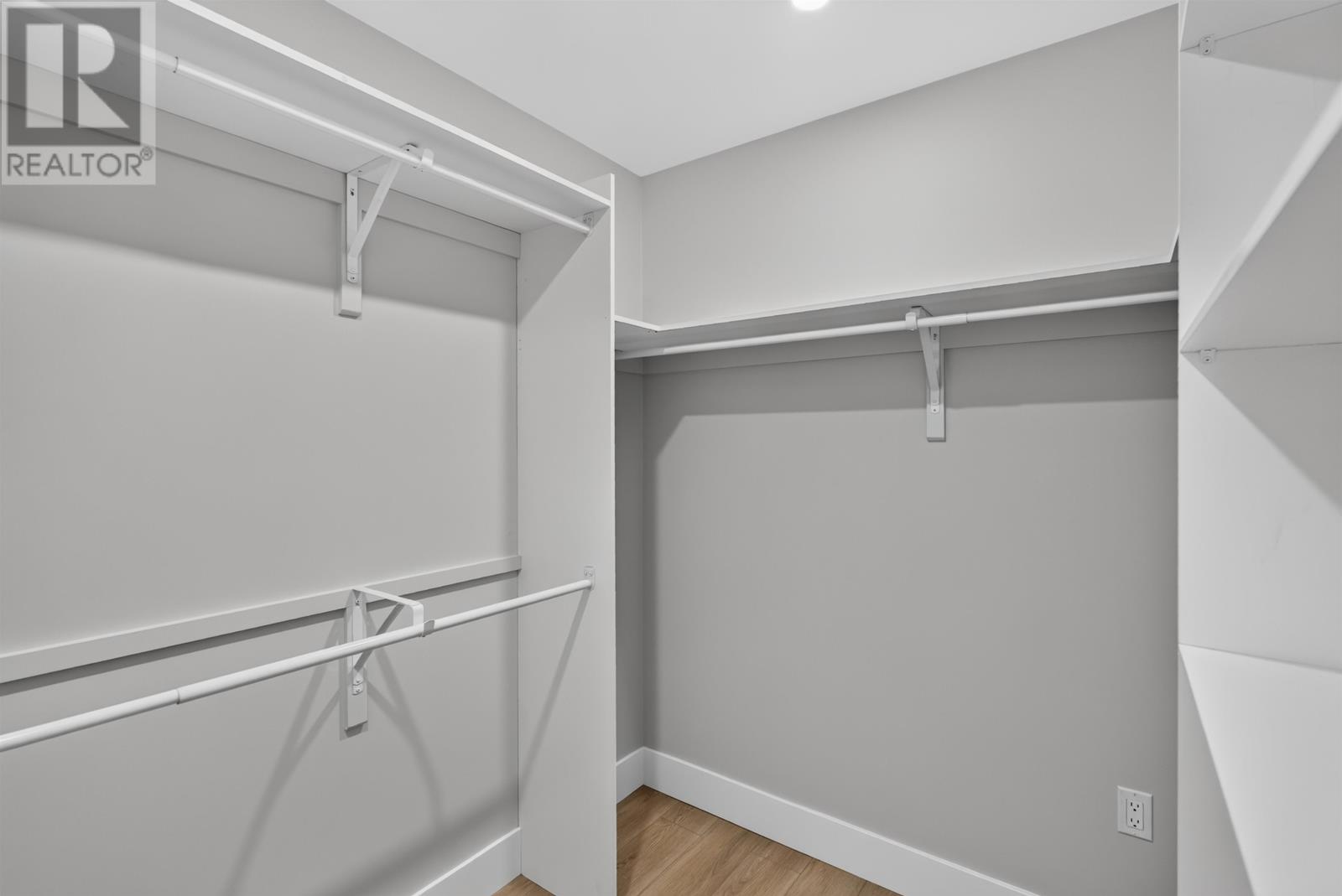 12 Camden Court - 32