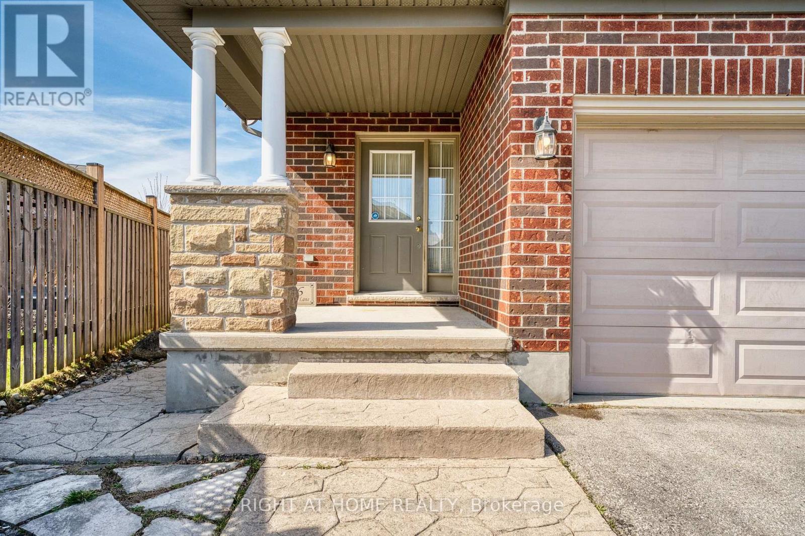 546 MAPLEWOOD LANE Property Photo