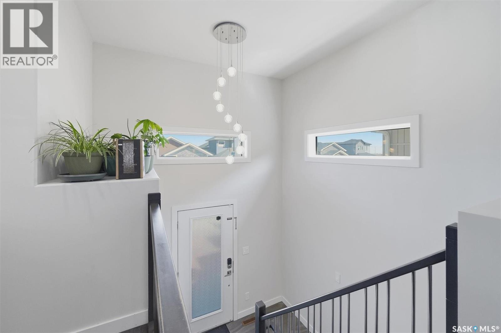 202 Bentley COURT - 3