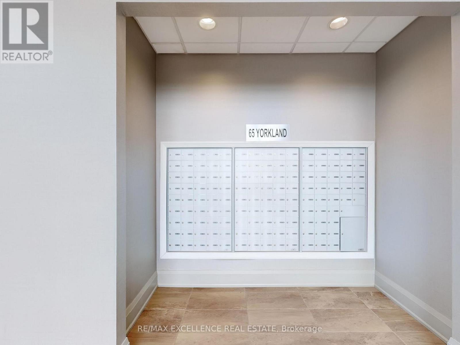 #309 65 YORKLAND BOULEVARD - 25