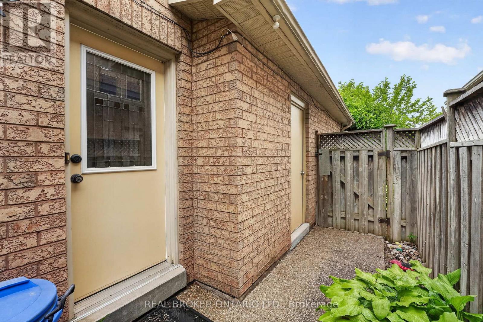 2152 GRAND RAVINE DRIVE - 33