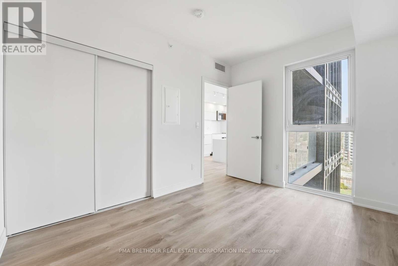 #1211 370 MARTHA STREET - 10