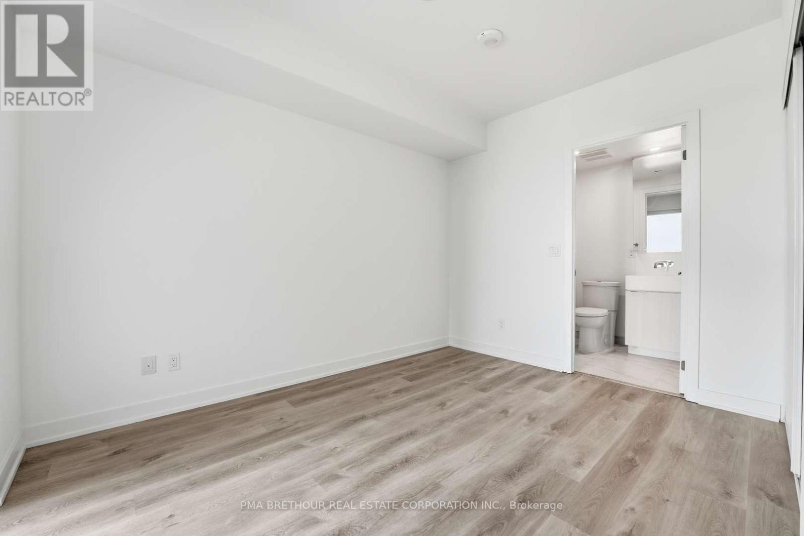 #1211 370 MARTHA STREET - 11
