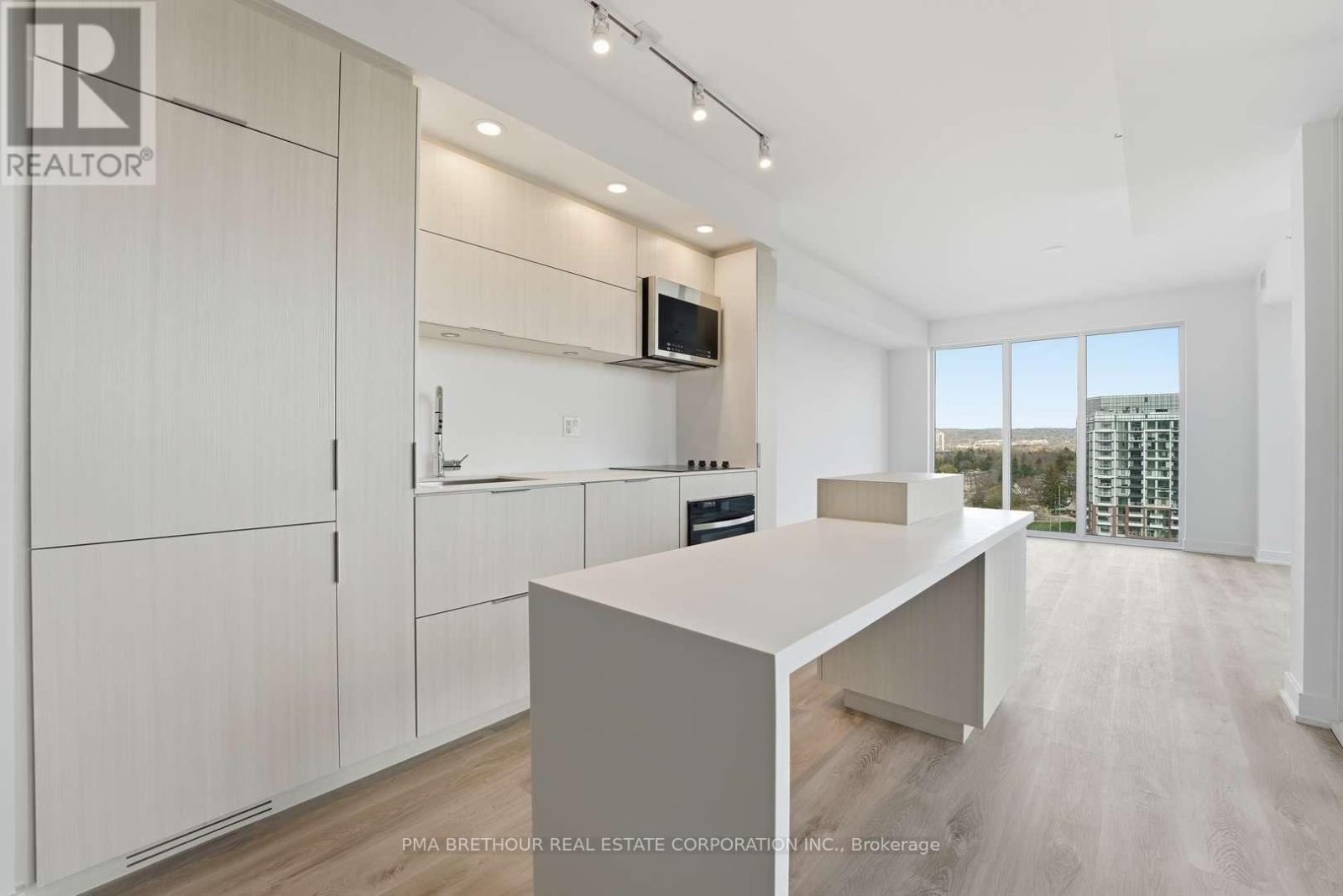 #1211 370 MARTHA STREET - 6