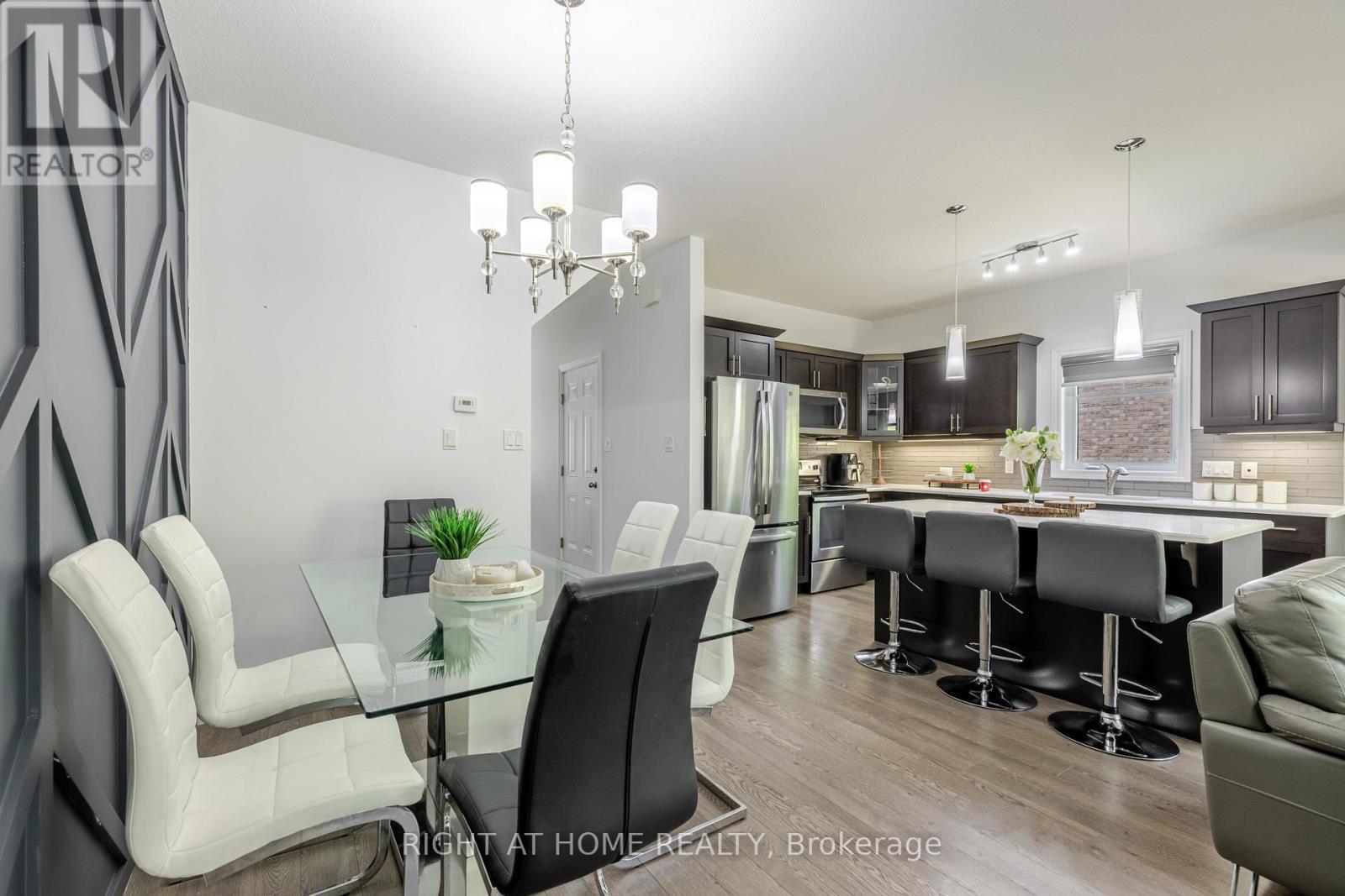 #99 1924 CEDARHOLLOW BOULEVARD - 15