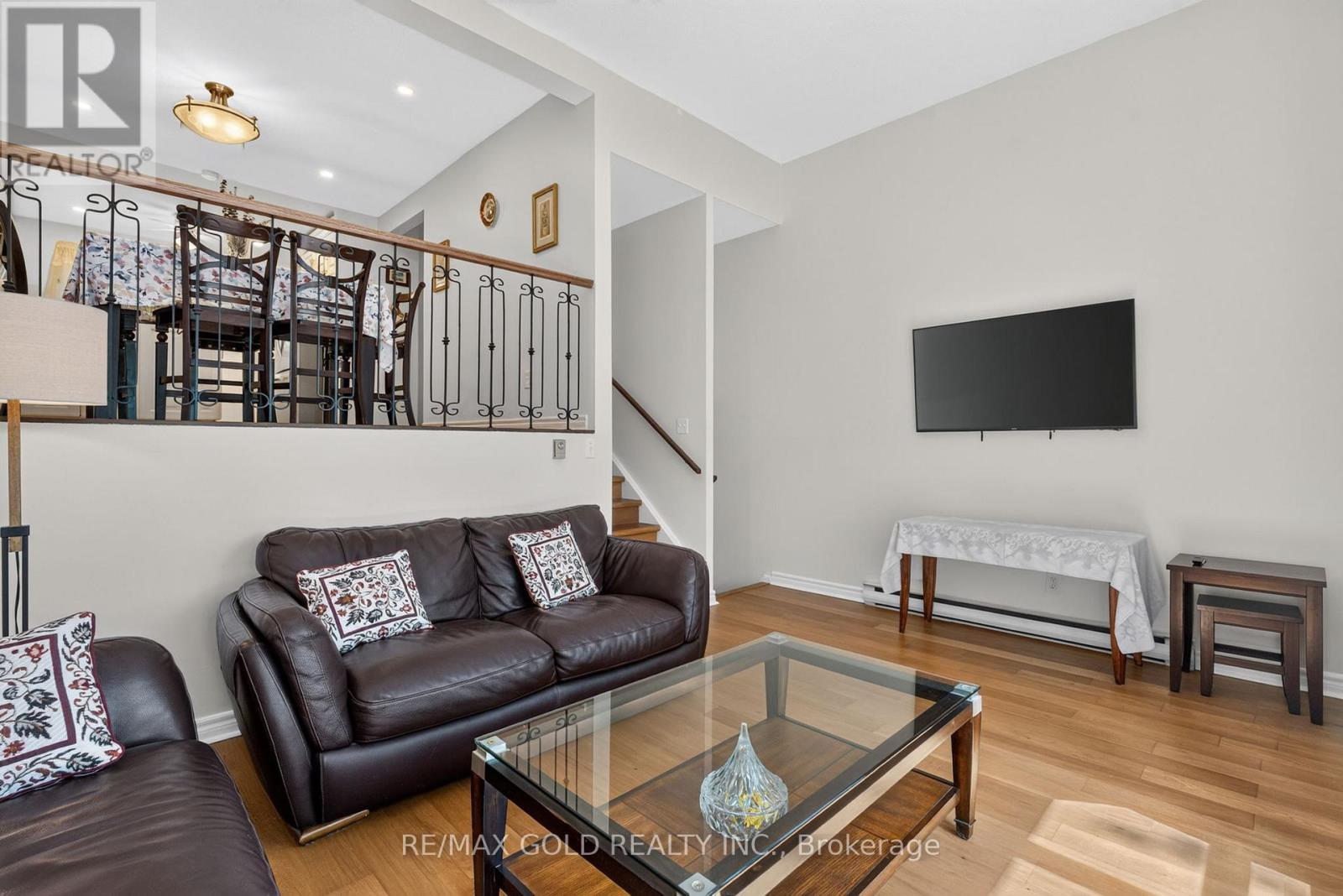 68 DARRAS COURT - 10