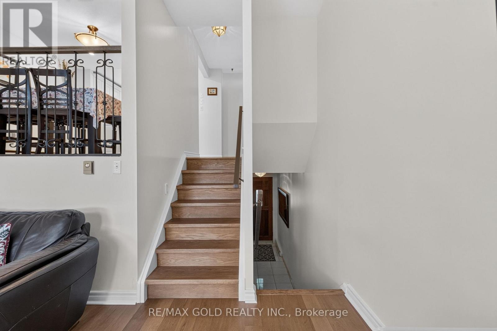 68 DARRAS COURT - 12