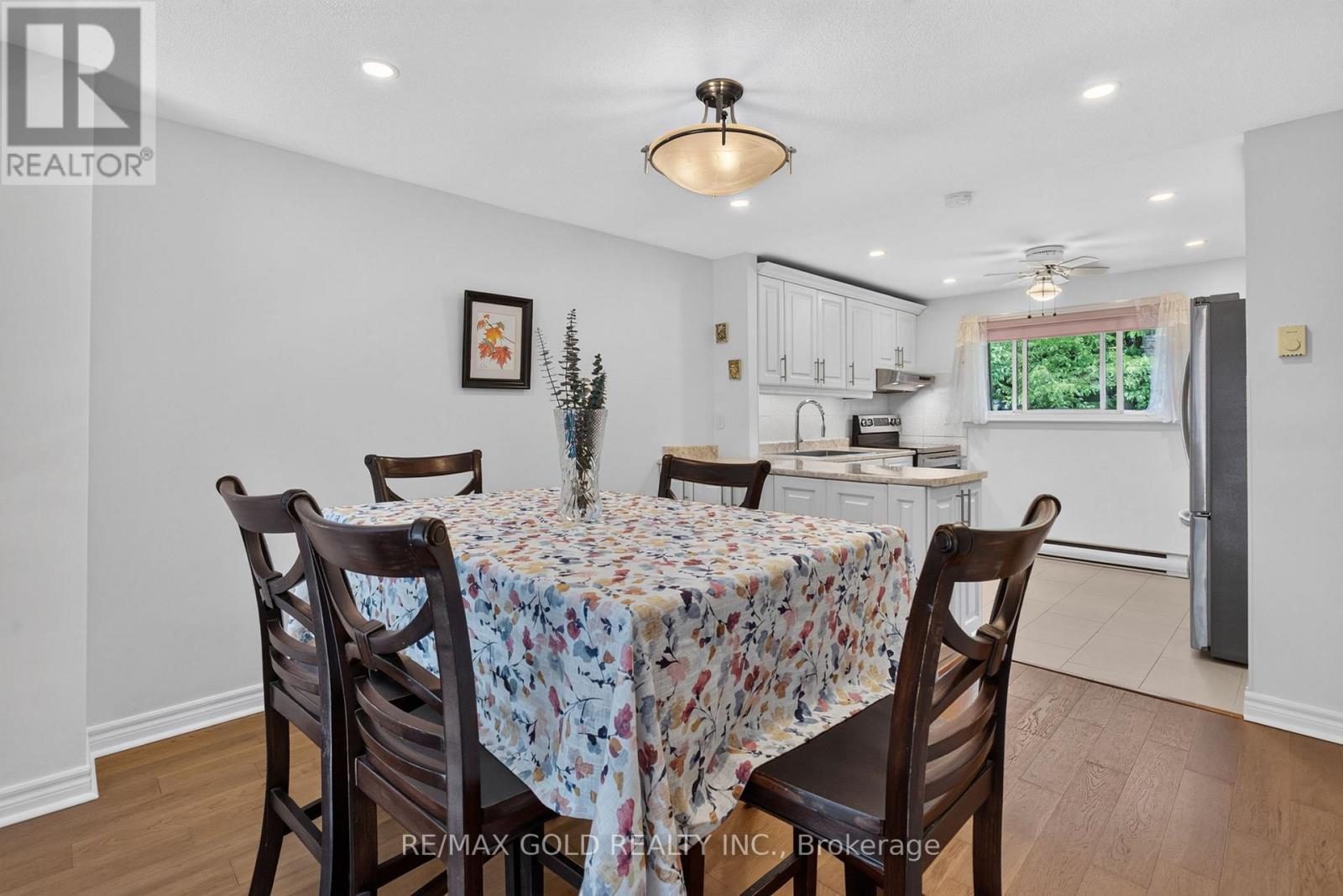 68 DARRAS COURT - 14