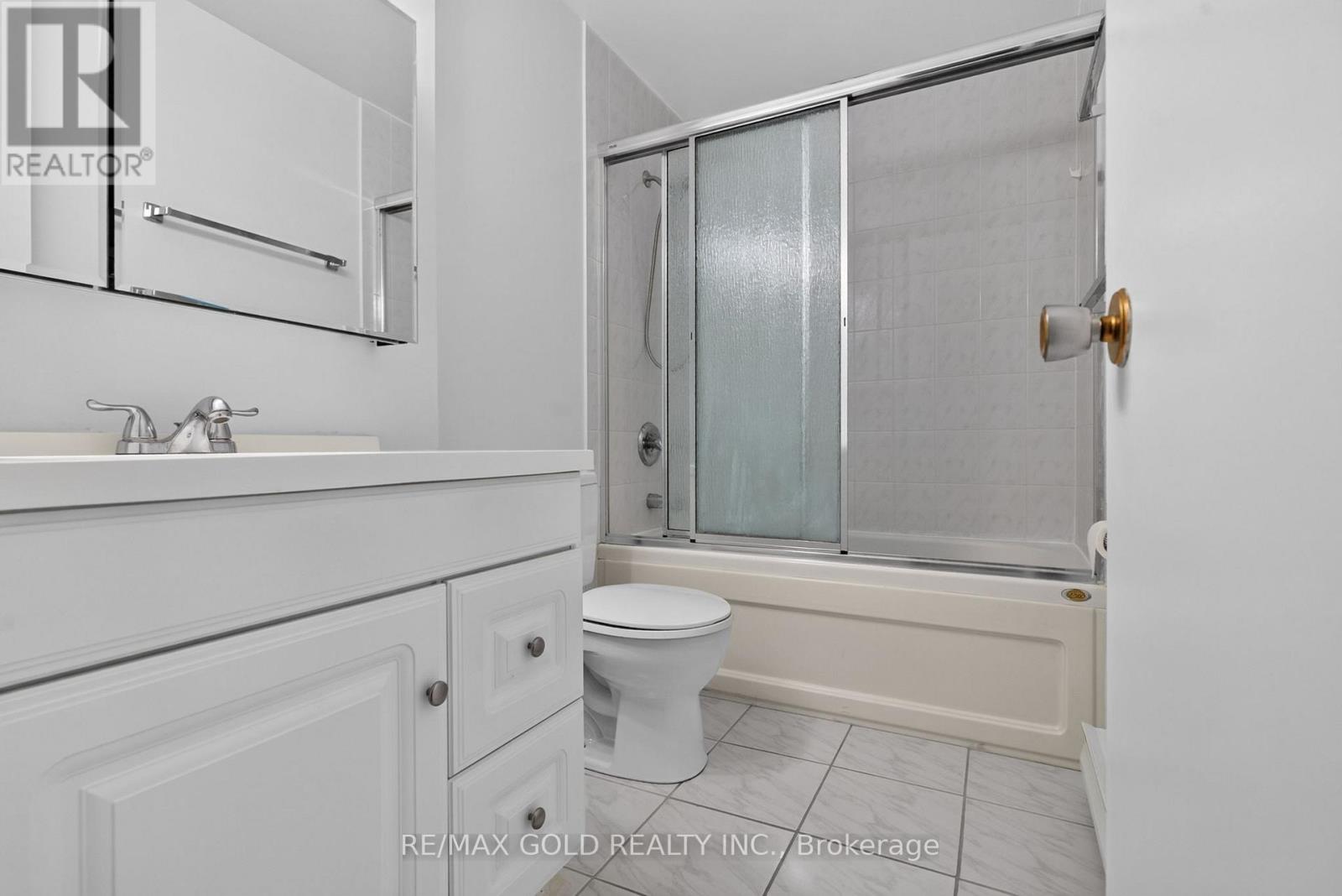 68 DARRAS COURT - 31