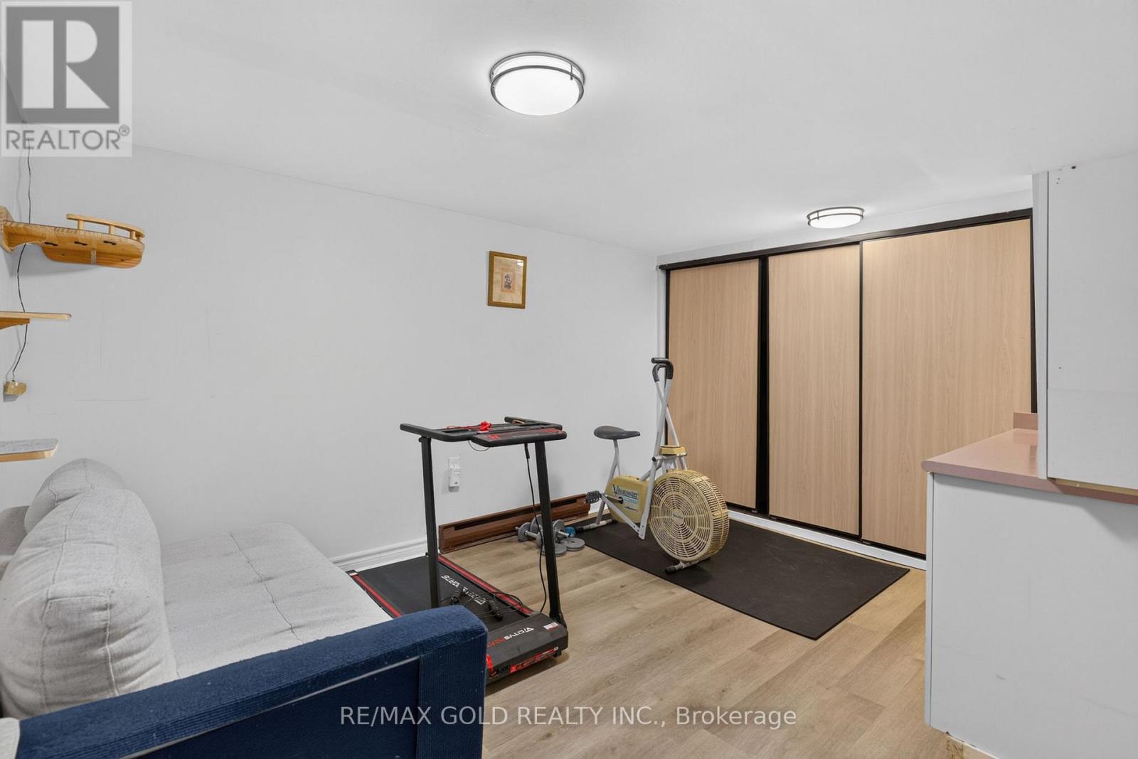 68 DARRAS COURT - 37