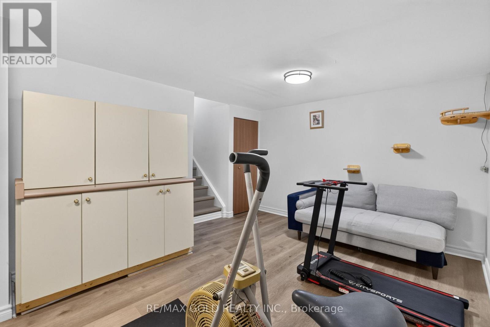 68 DARRAS COURT - 38