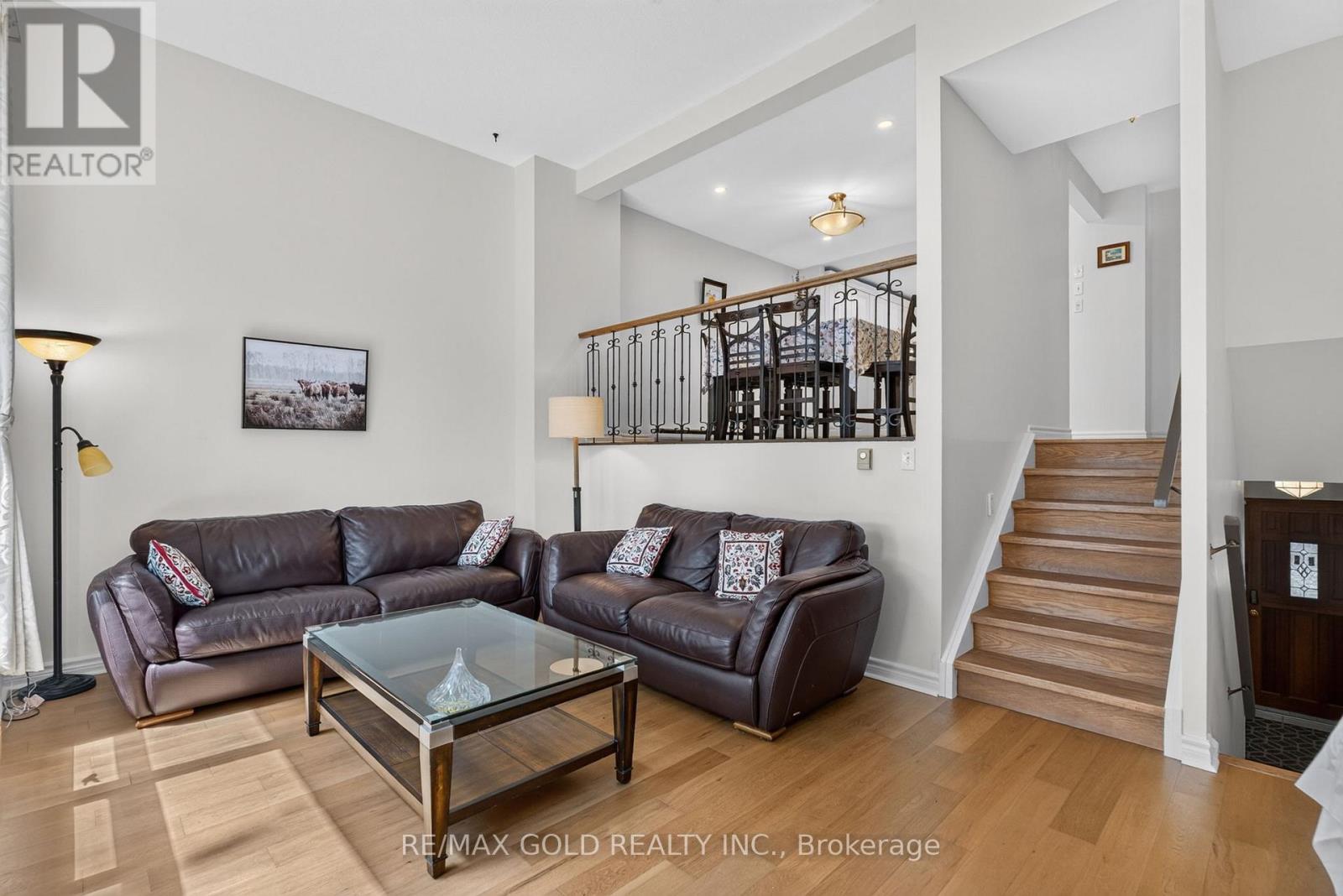 68 DARRAS COURT - 8