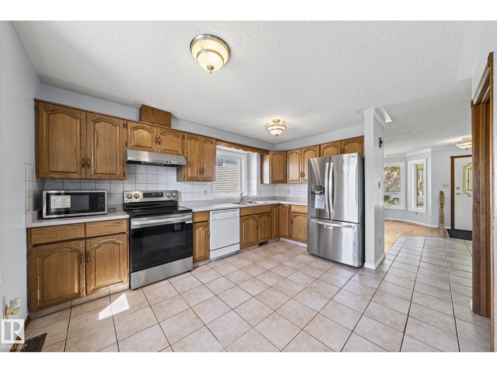 32 DANFORTH CR — photo 11
