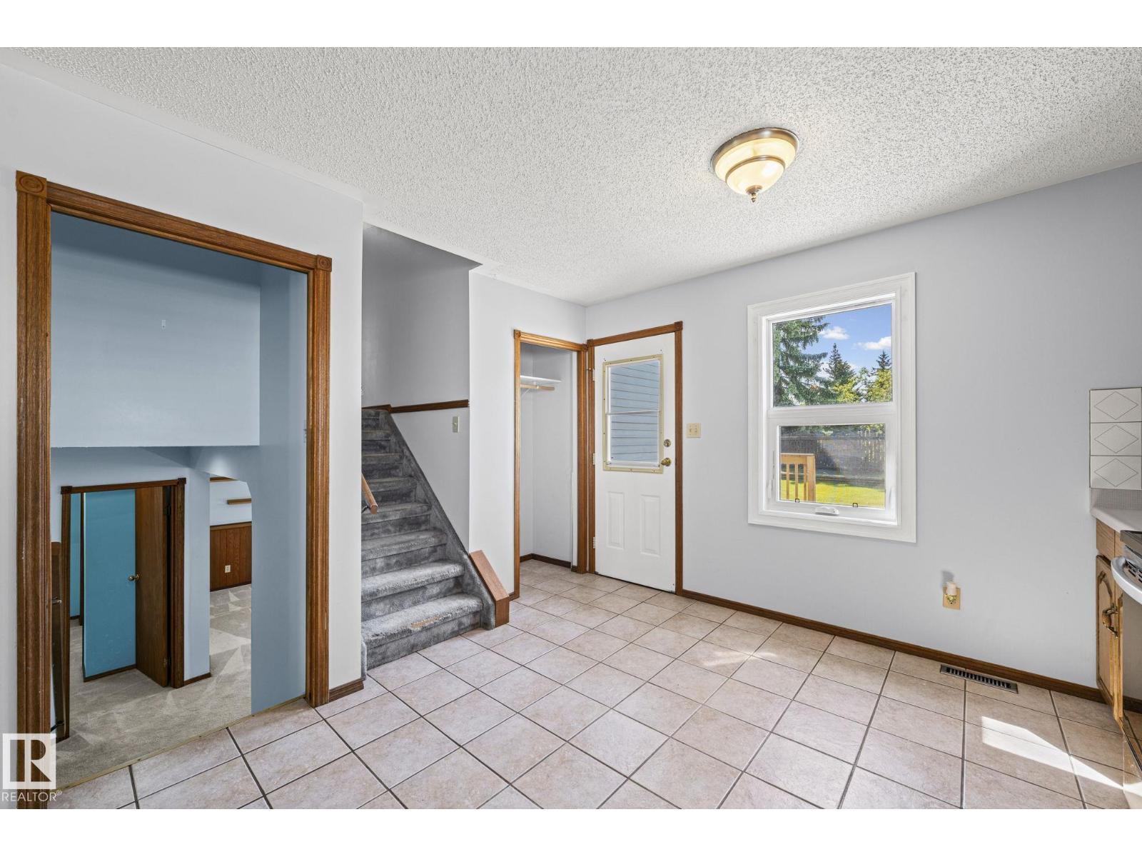 32 DANFORTH CR — photo 26