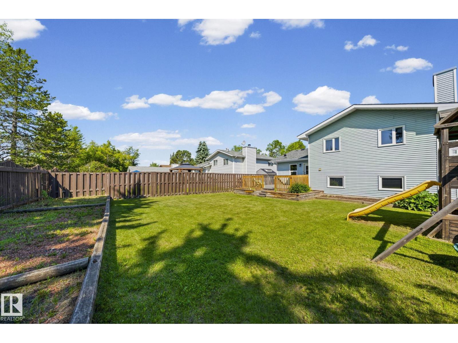 32 DANFORTH CR — photo 44