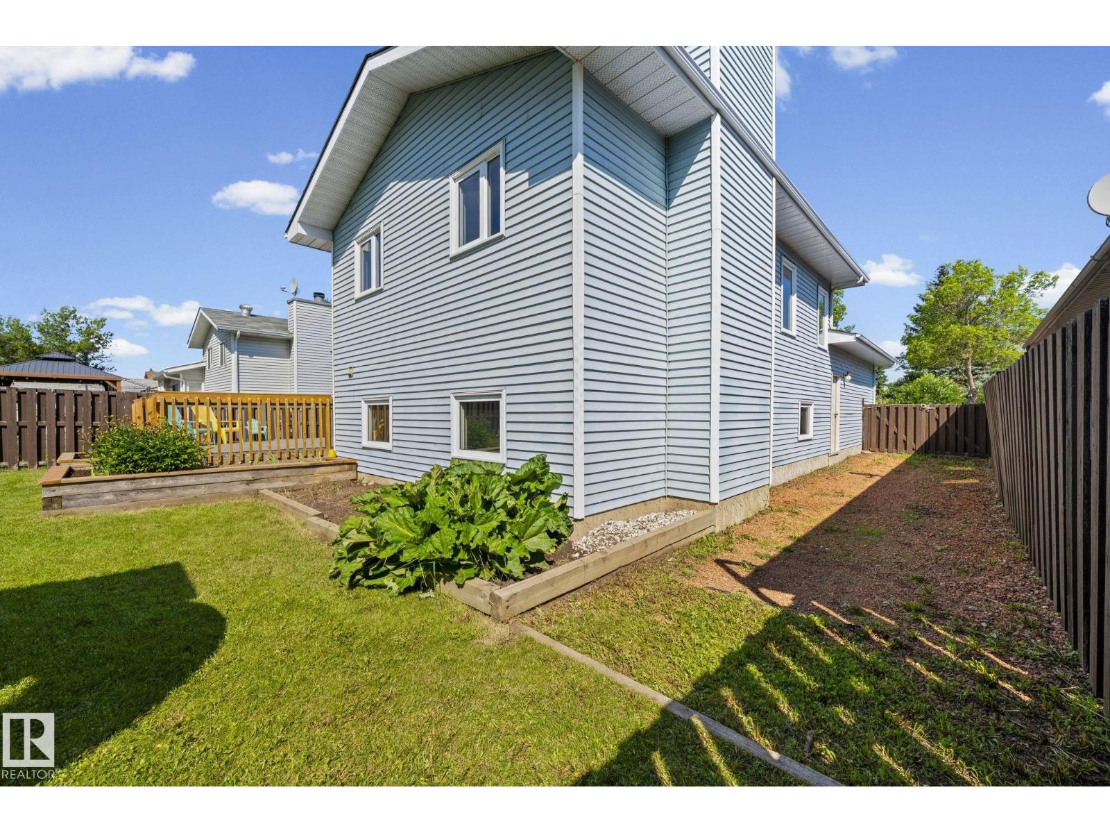 32 DANFORTH CR — photo 45