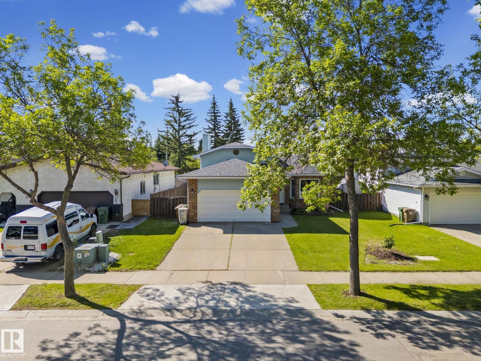 32 DANFORTH CR — photo 46