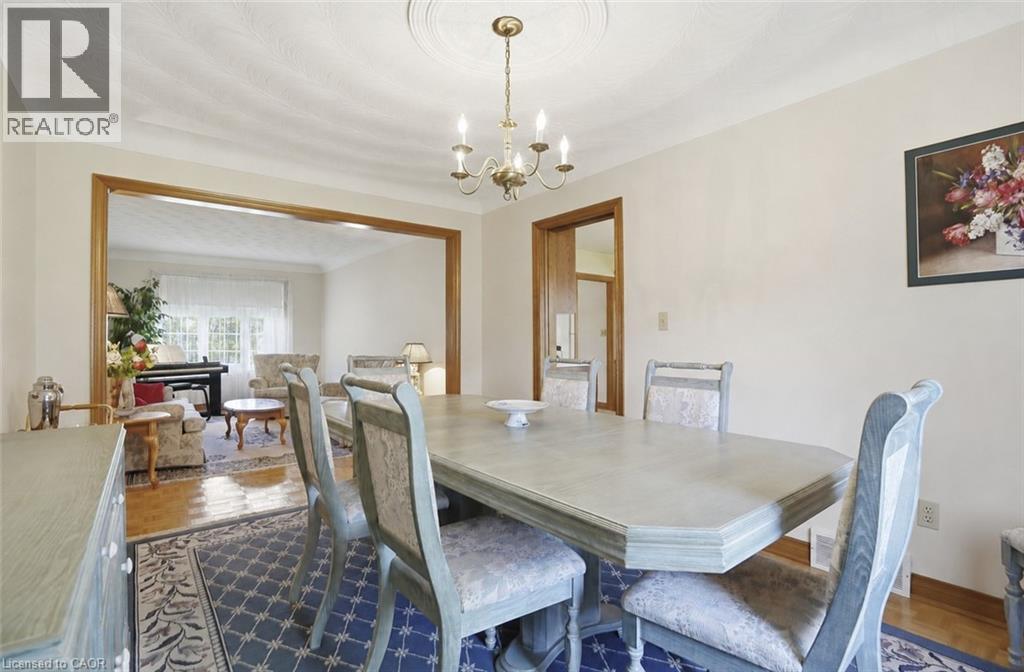 11 GREENBRIAR Court - 4