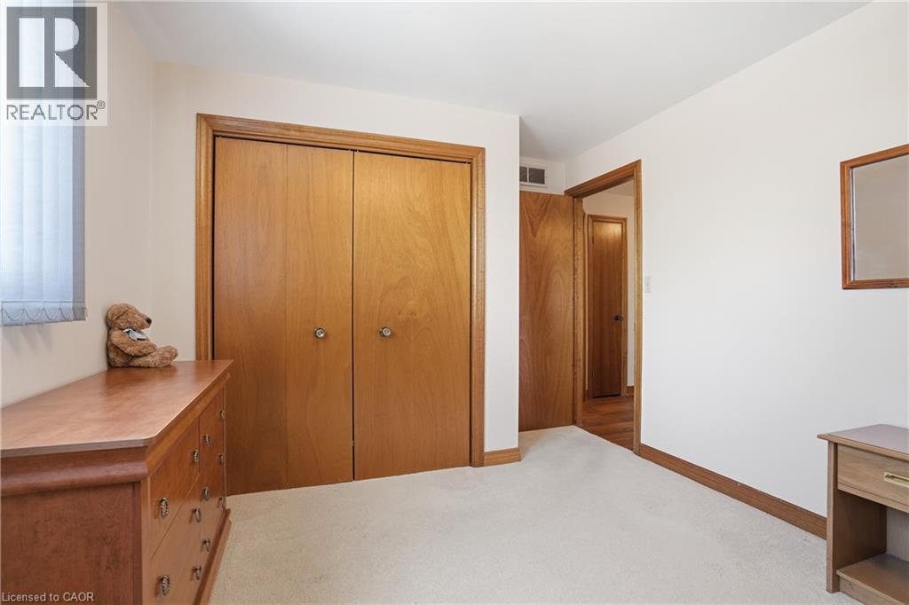 11 GREENBRIAR Court - 20