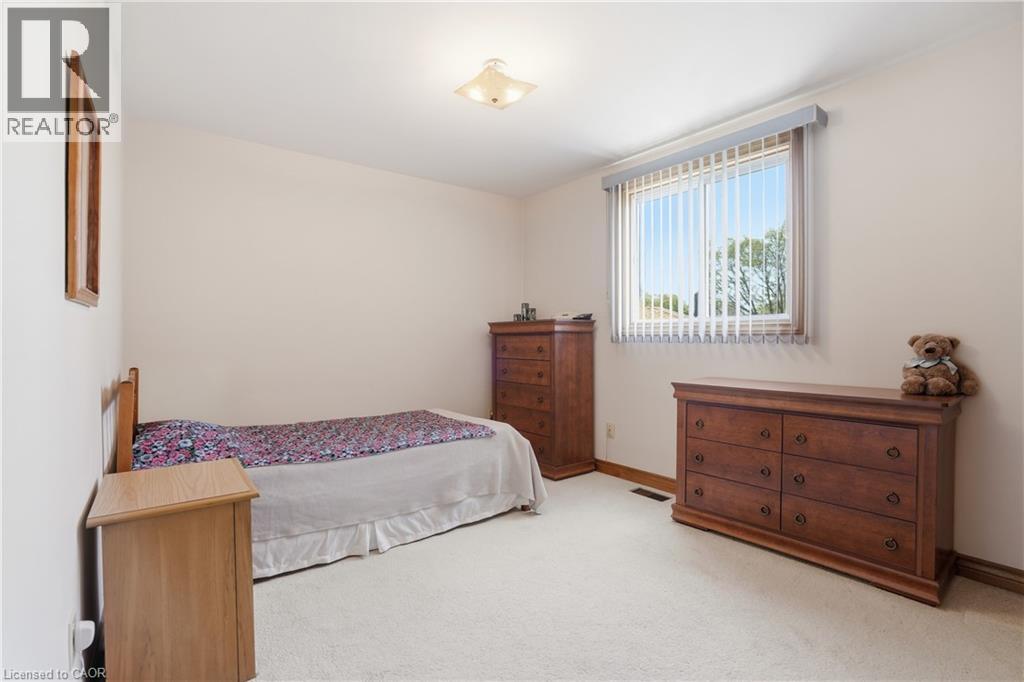 11 GREENBRIAR Court - 18
