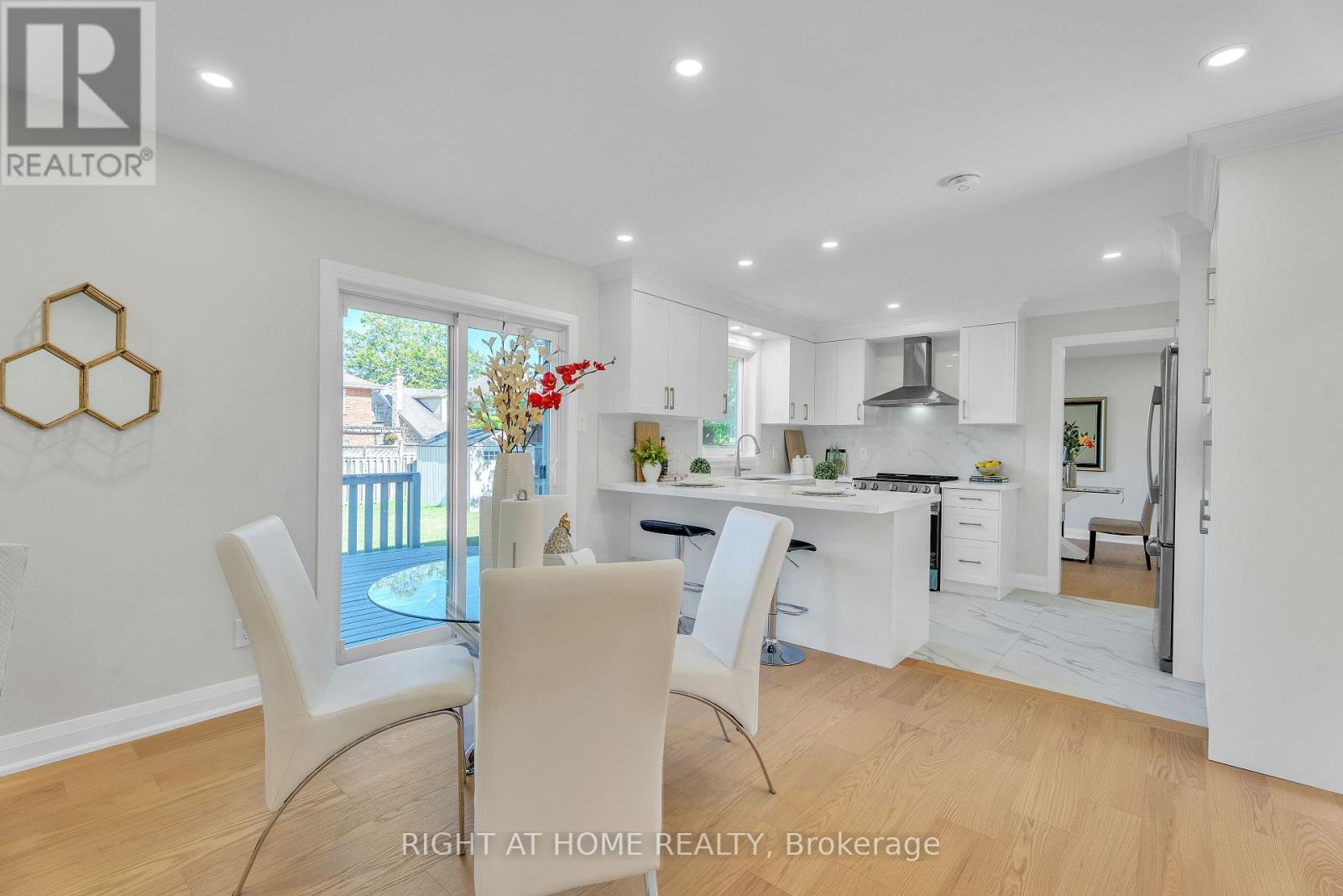 26 GRASMERE CRESCENT - Image 11