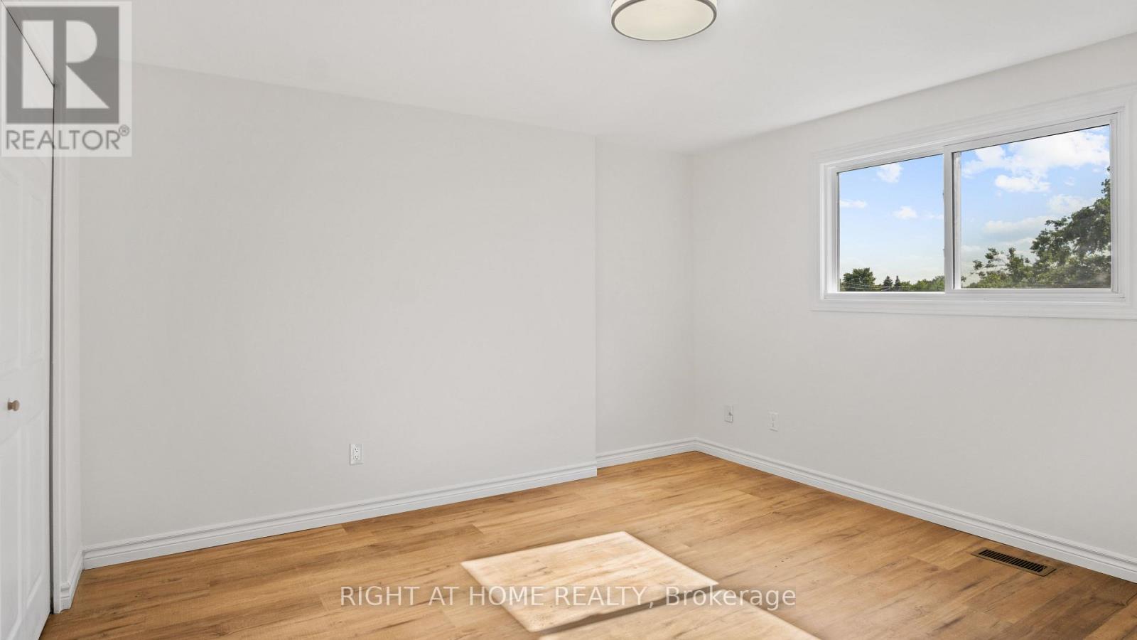 1687 ERNEST AVENUE - 11