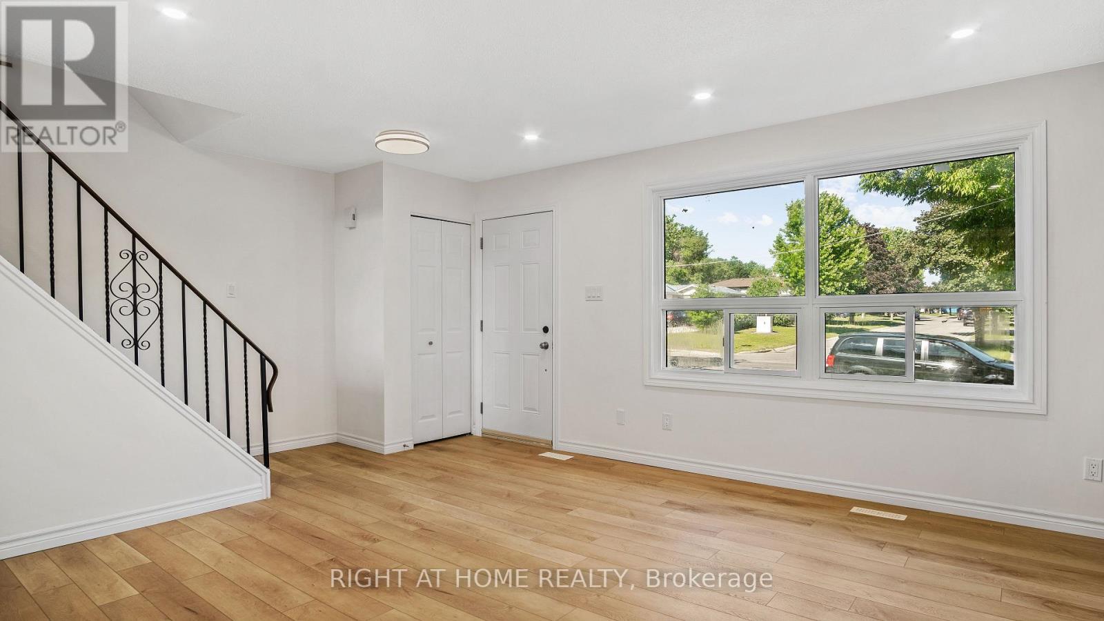 1687 ERNEST AVENUE - 3