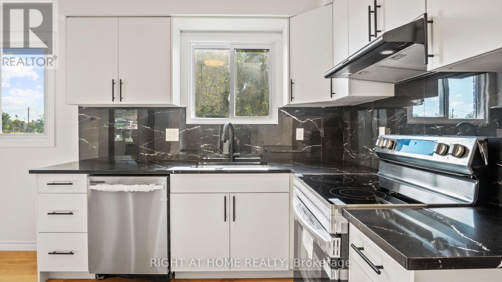 1687 ERNEST AVENUE - 7
