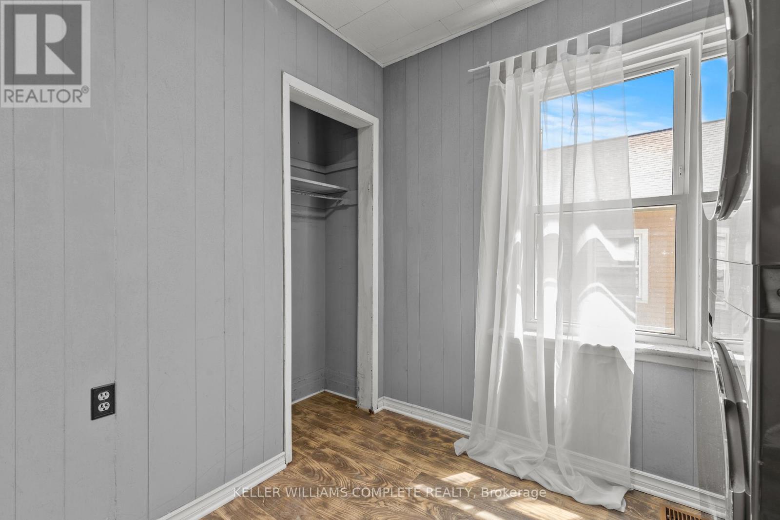 10 MONCK STREET - 21