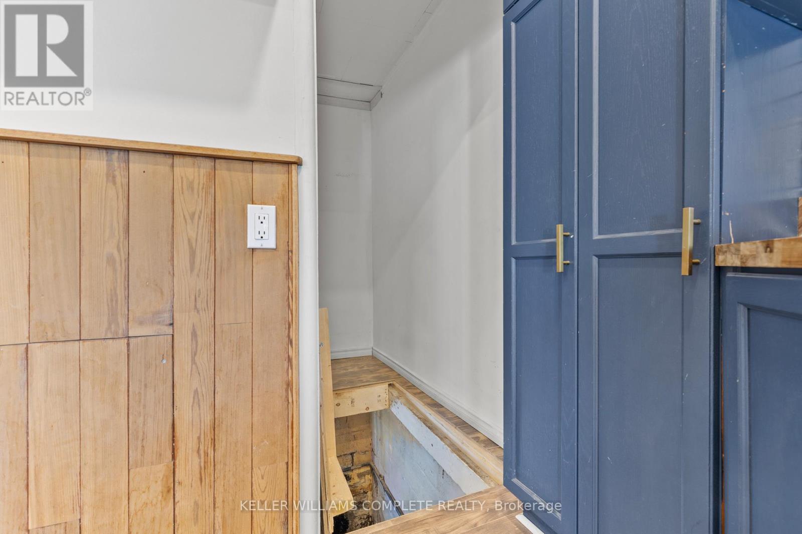 10 MONCK STREET - 24