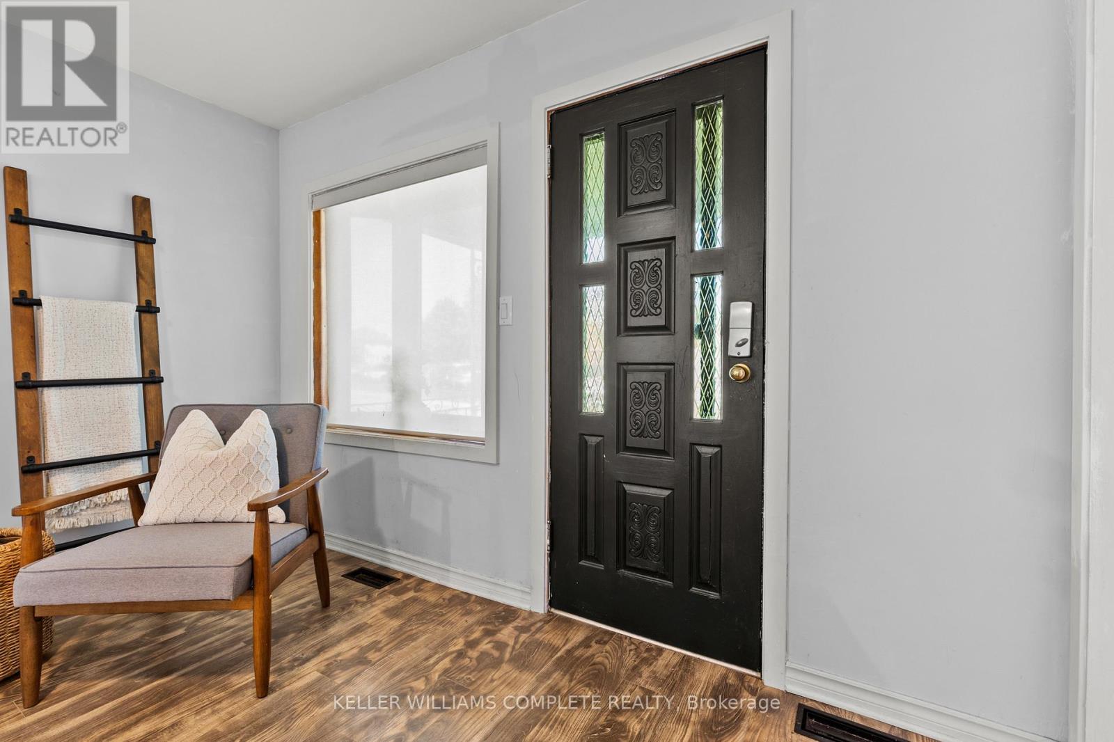 10 MONCK STREET - 3