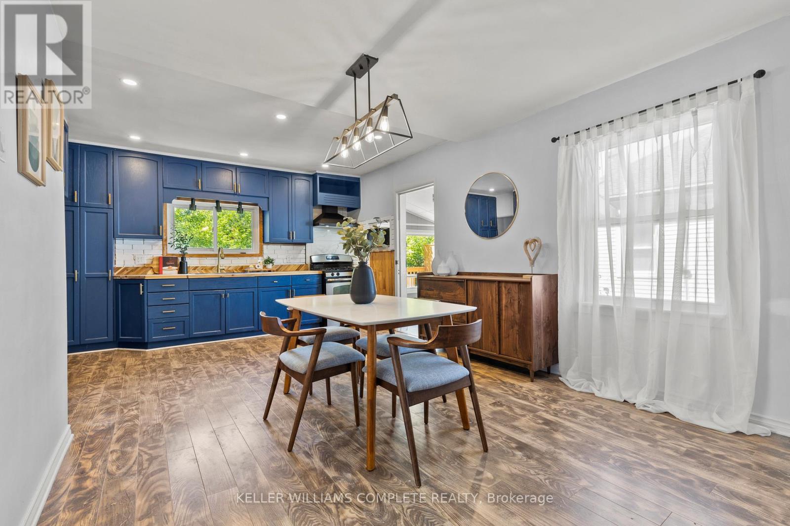 10 MONCK STREET - 8