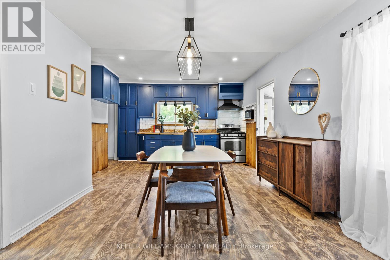 10 MONCK STREET - 9