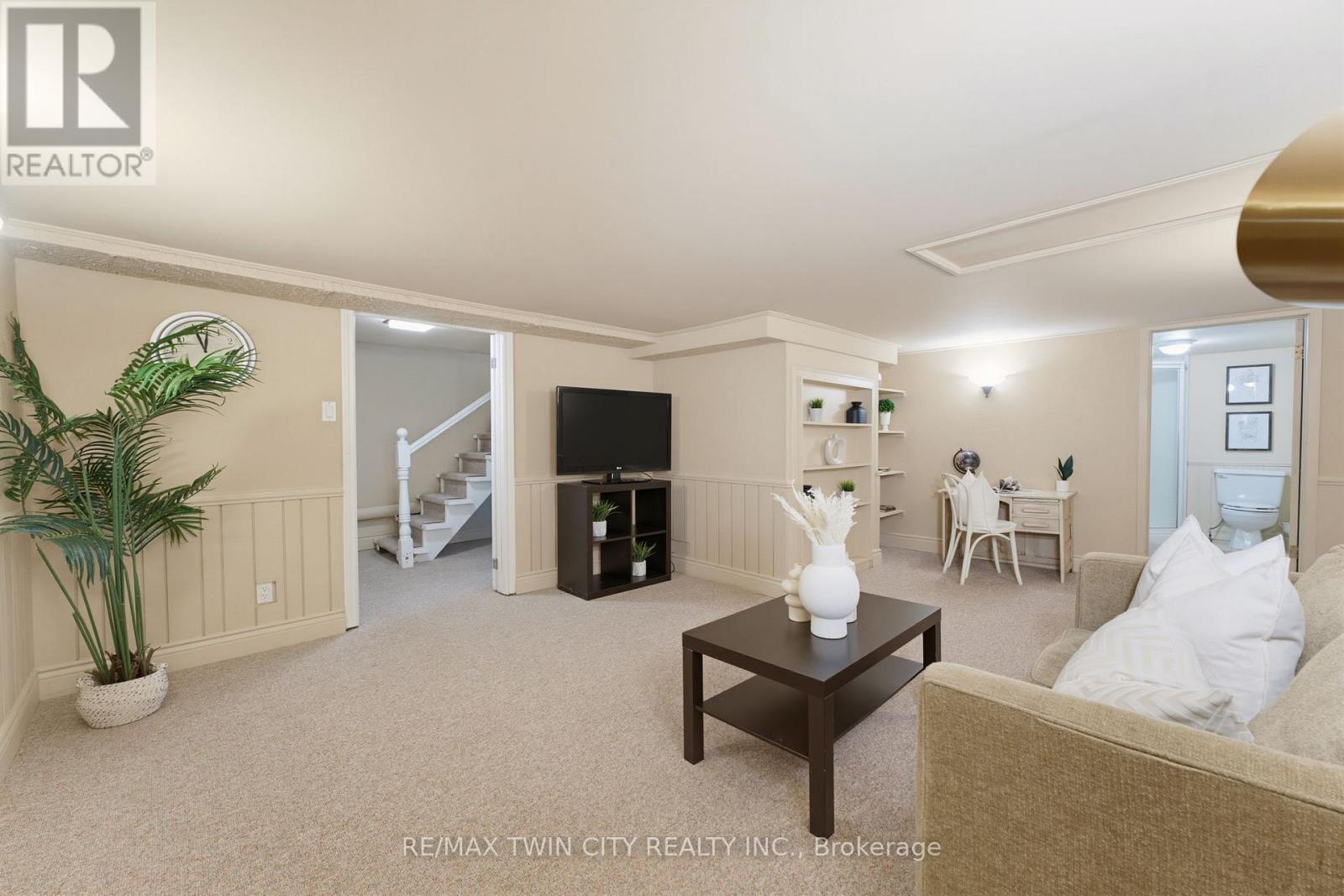 85 BARRIE STREET - 20