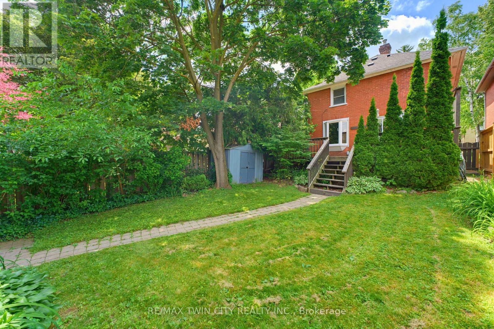 85 BARRIE STREET - 28