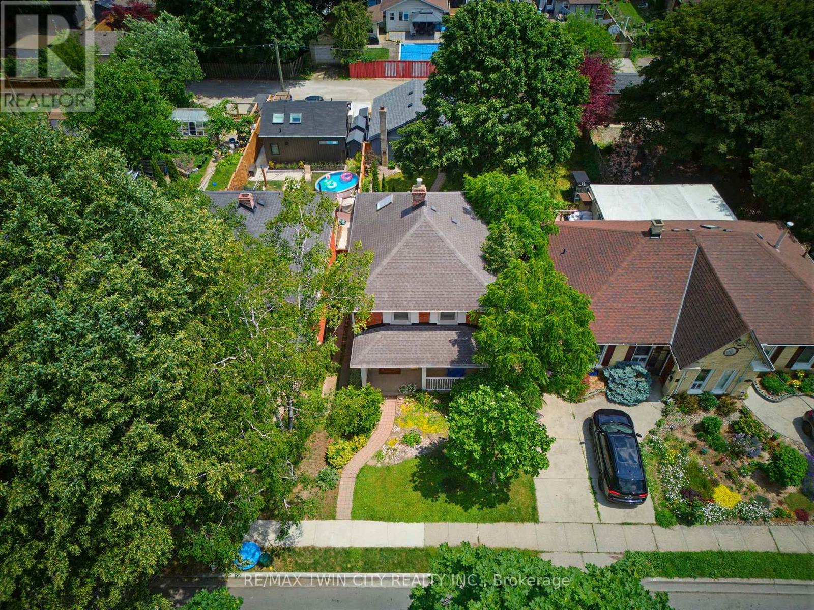85 BARRIE STREET - 30