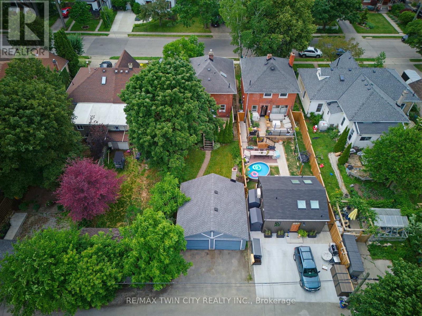 85 BARRIE STREET - 32