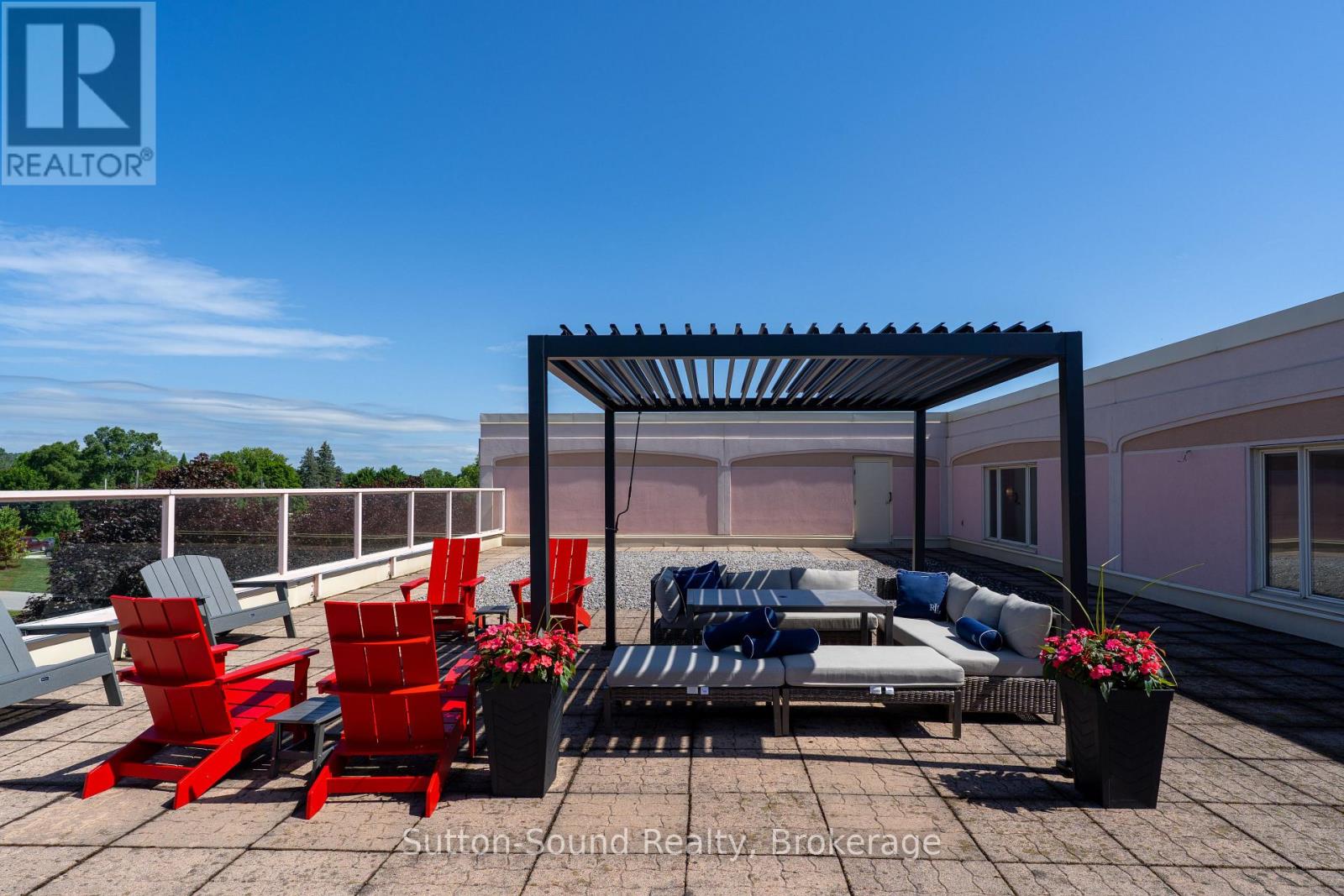 #102 2555 3RD AVENUE W - 25