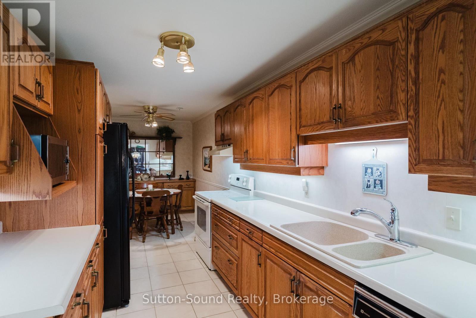 #102 2555 3RD AVENUE W - 21