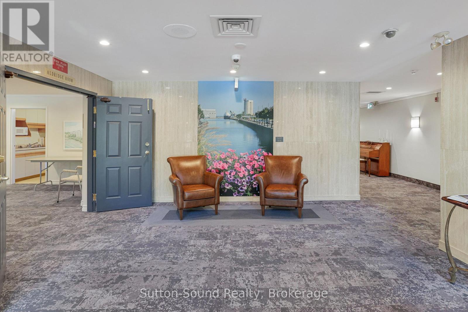 #102 2555 3RD AVENUE W - 27