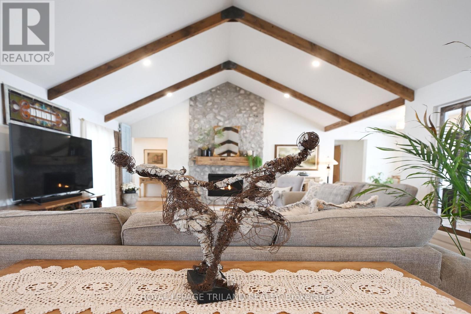 5540 CARRIAGE ROAD - 11