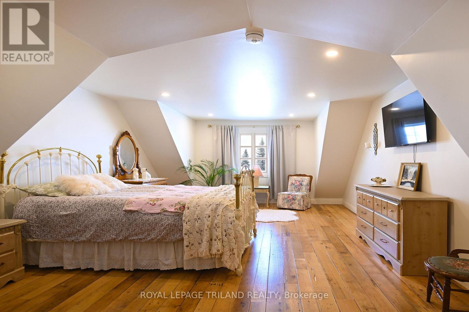 5540 CARRIAGE ROAD - 27