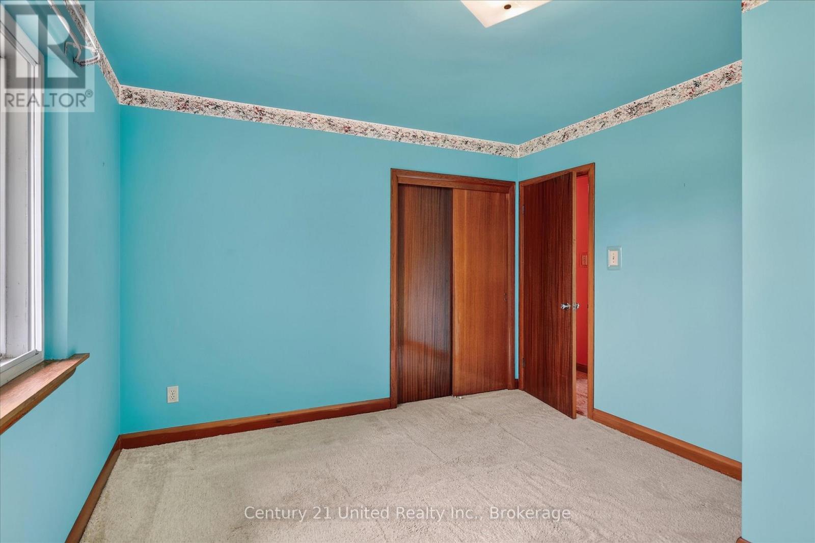 1031 ORIOLE DRIVE - 11