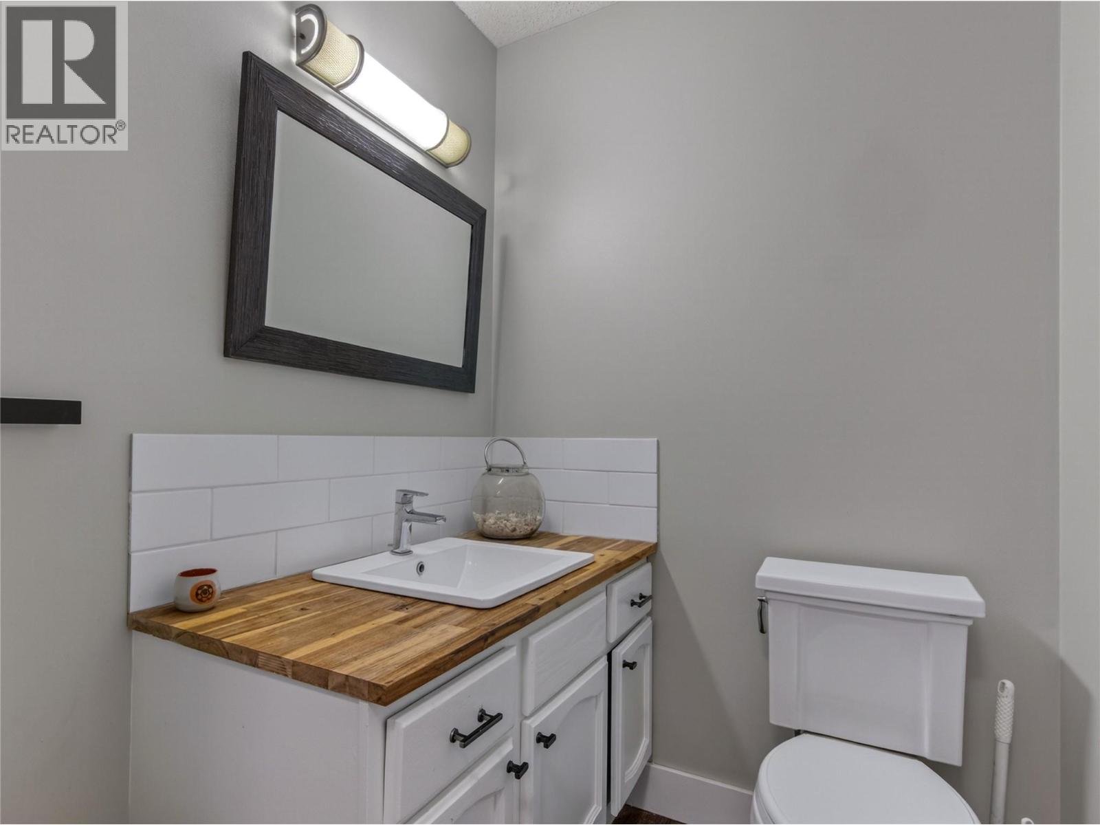 271 Middle Bench Road S - 13