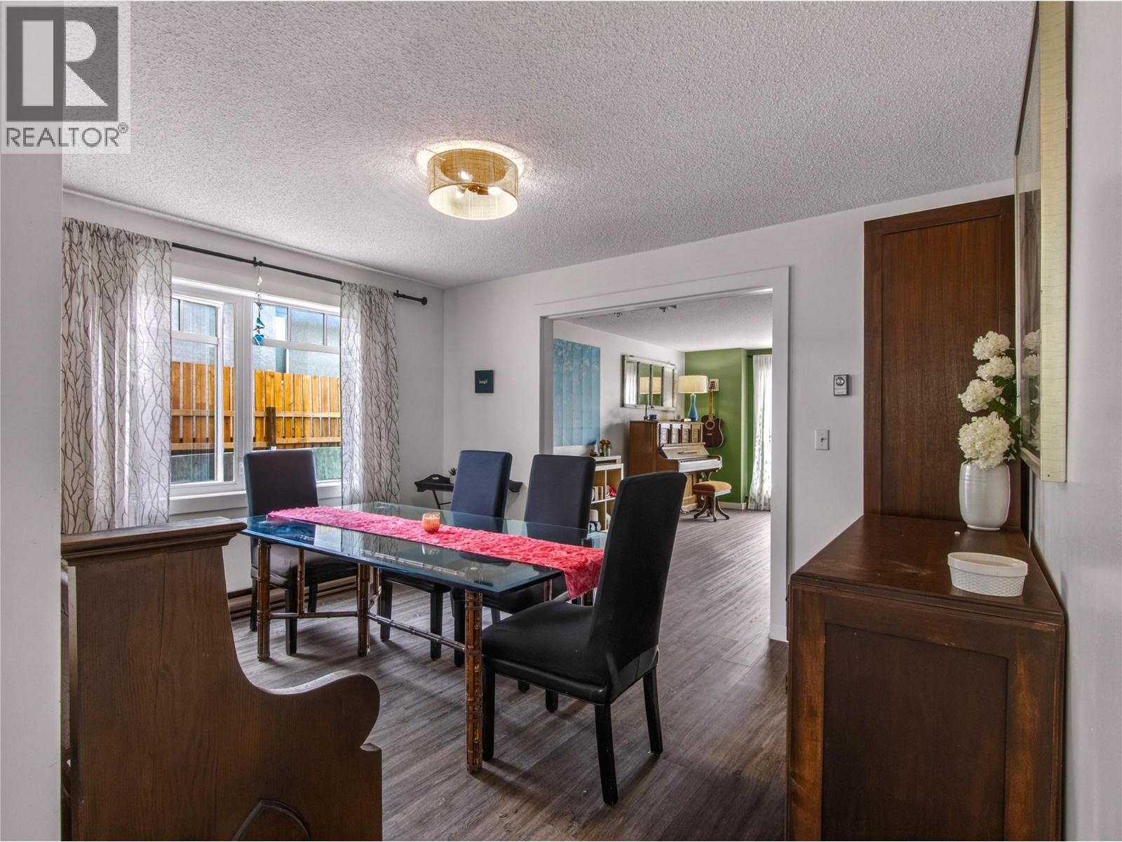 271 Middle Bench Road S - 7