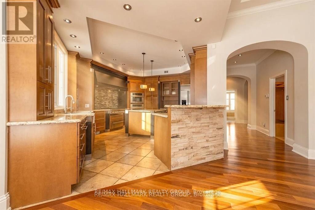 5 Bed, 5 Bath House for Sale in Ottawa – 5800 QUEENSCOURT CRESCENT, Ottawa – MLS# X13518006 - Image 11