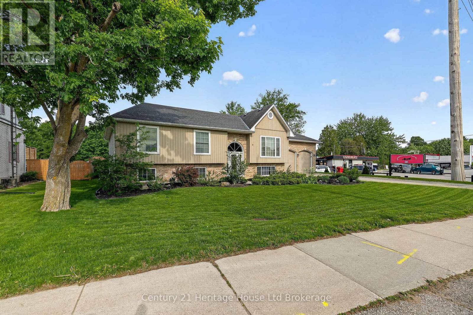 9 WEST STREET N - Image 7