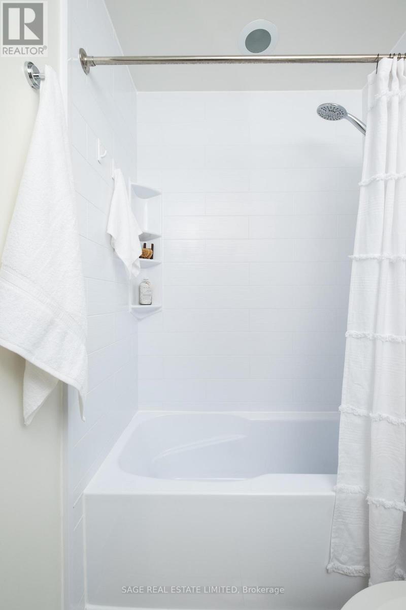 #313 58 ORCHARD VIEW BOULEVARD - 15