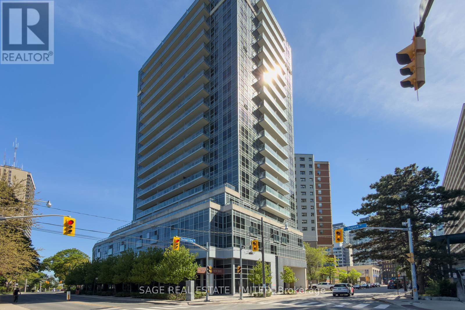 #313 58 ORCHARD VIEW BOULEVARD - 1